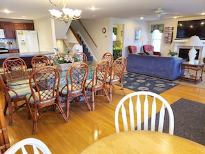 Spacious and nicely decorated living and dining areas on main floor
