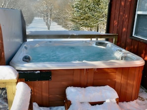 Large jetted hot tub