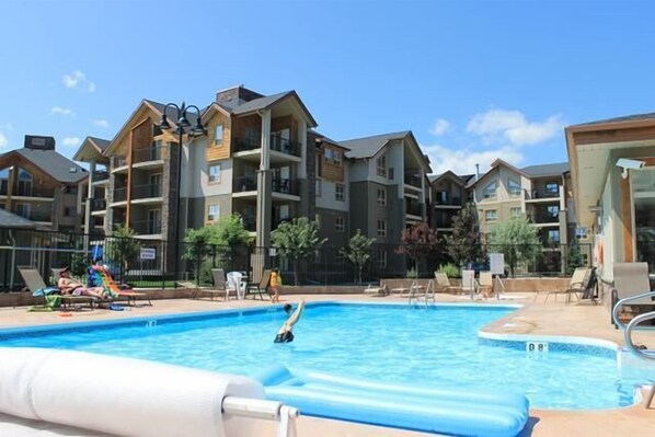 Private Rec Center with outdoor pool and two hot tubs 