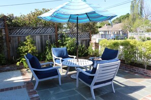 Comfy chairs for your front yard fun !!