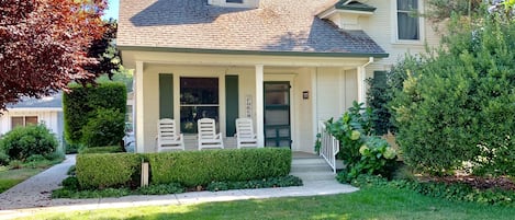 Front of Chandler Farmhouse 