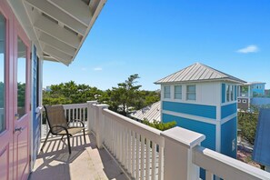 PRIVATE TOWER DECK WITH INCREDIBLE GULF & SUNSET VIEWS!