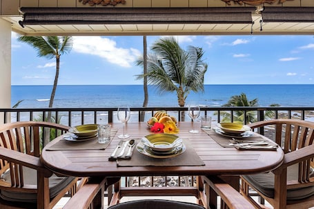 Lanai Oceanfront Dining