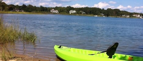 Walk to kayak & paddle board  station just down the road at Goose Neck beach.