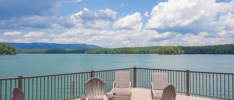 double decker dock seating