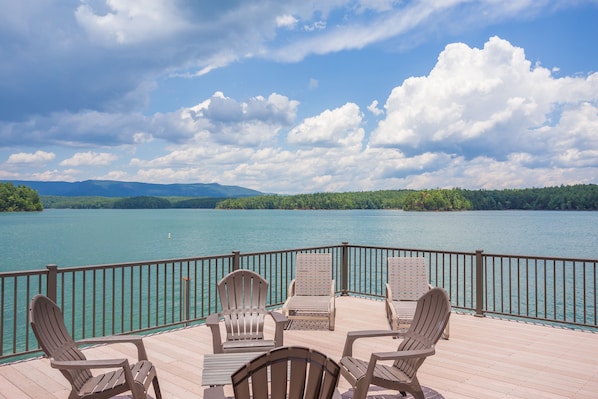 double decker dock seating