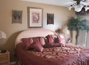 Master bedroom-King size bed