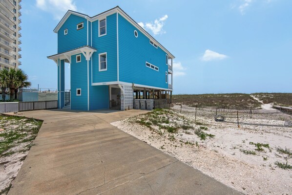 Welcome to Sea La Vie!