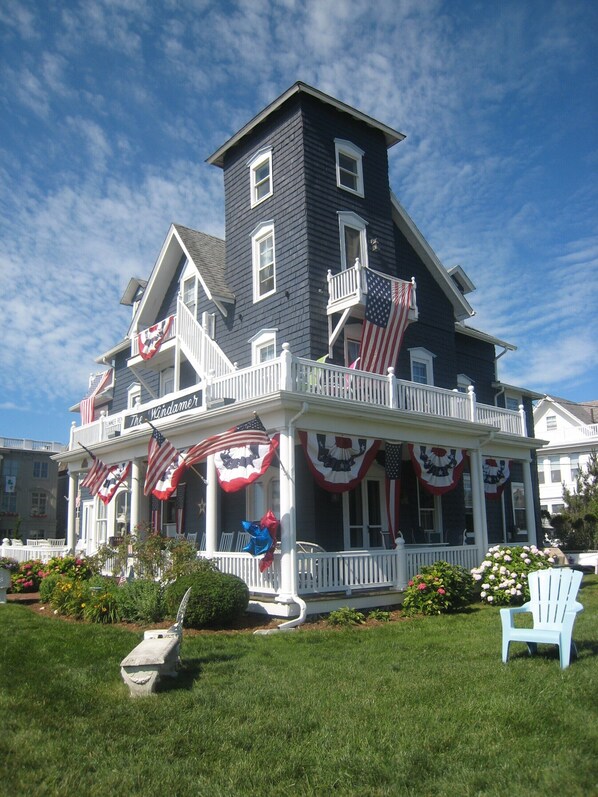 The Windamer OCEAN FRONT GUEST HOUSE- JULY/ AUGUST WEEKS AVAILABLE