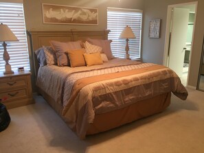 Master Bedroom Suite with NEW King Size Bed.