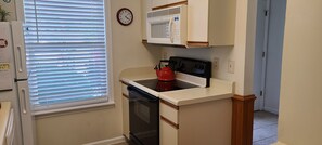 Microwave, oven and cook top make food prep a snap when you want to eat in.