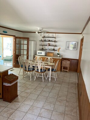 Kitchen and Eating area