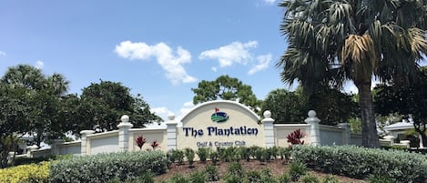 Entrance to the Plantation Golf and Country Club