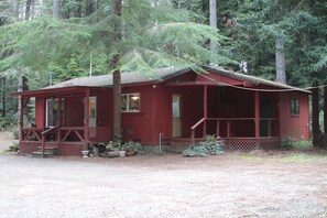 Kona Cabin