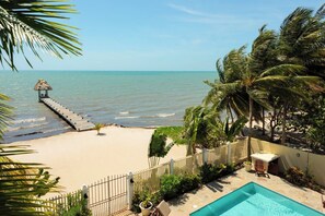 Large 5+ Bedroom Oceanfront w/ Pier and Pool (2955)