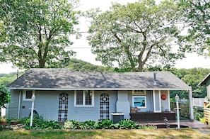 Treehouse Cottage rental on Saugatuck harbor in Saugatuck, MI