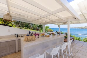 Poolside Bar
