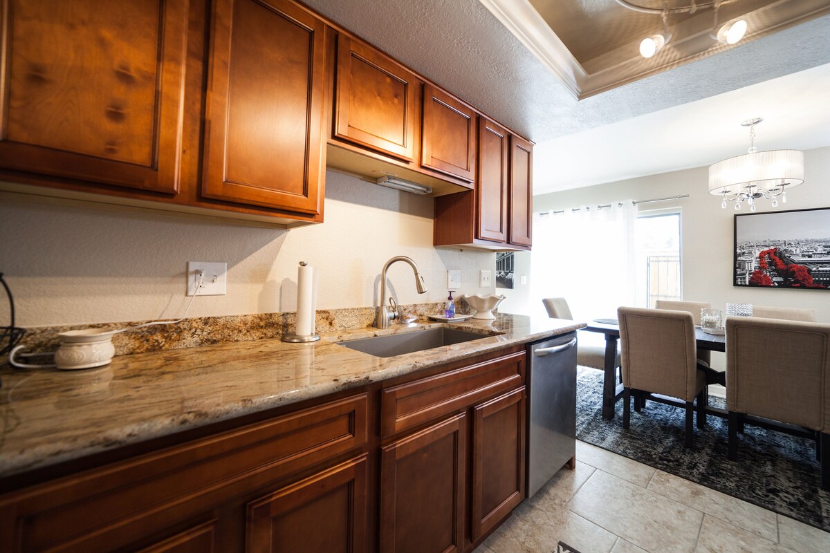**Professional Cleaners & Low Monthly Rates** BOOK NOW!