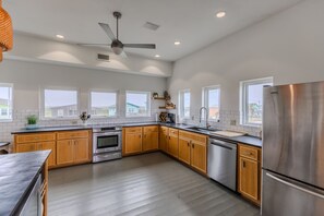 Stainless steel appliances, including dishwasher & separate beverage fridge