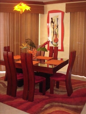 Opalo 508  -  Dining Room