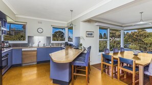 Kitchen / Dining Area