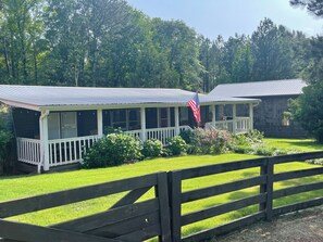 4BR Garden Cottage
