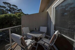 Quarterdeck Apartment (5)