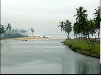 Akshara, villa near kollam beach,pallithottam, beach road, kollam, kerala, India