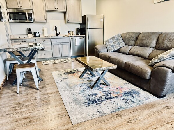 550 square feet