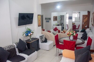 Luxury Apartment near the Beach, Renovated, Decorated and Furnished