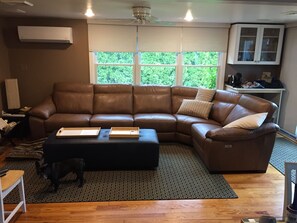 sofa 6-/2017