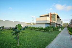 2+3 BR Modern Balinese Villa in Nusa Dua