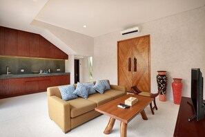 2+3 BR Modern Balinese Villa in Nusa Dua