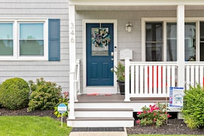 Inviting front porch and main entrance