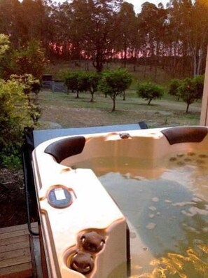 Orchard House: Tranquil, Peaceful.