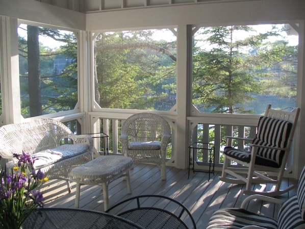 Screened Porch directly overlooking Townsend Gut