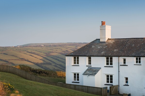 TREVIGUE COTTAGE