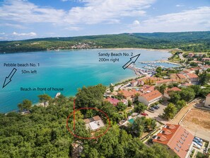 This picture shows the house in front that is in our property too (8-10 persons)