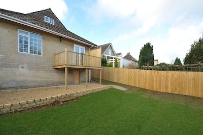 Newly Refurbished 4 Bedroom Detached House