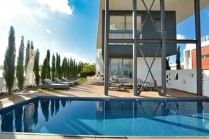 Villa Chivon with private pool