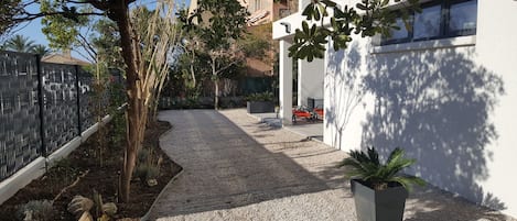 jardin privatif et terrasse