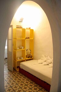 Alghero, nice appartment in Old town next to cathedral and near the sea