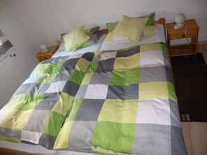 Schlafzimmer 2