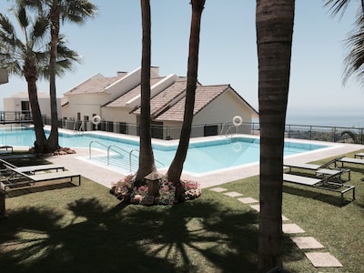 „THE VIEW" @ Los Monteros Hill Club - LMHC Marbella, Puerto Banus 15 minutes 