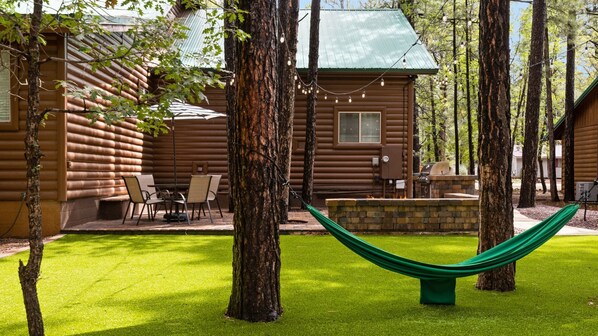 Come relax in this mountain oasis.
