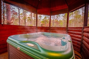 Bain à remous extérieur