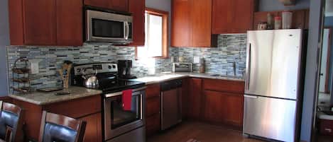 Gorgeous Kitchen fully functional