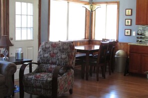 Living room door to outdoor patio