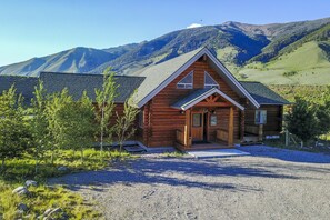 The Caddis Shack entry with plenty of parking