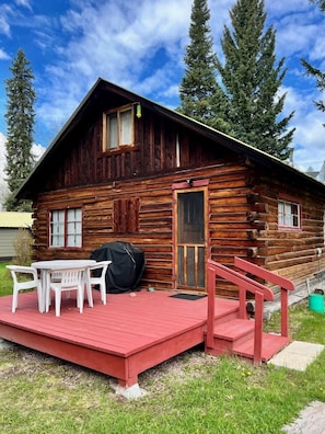 Front of cabin with deck